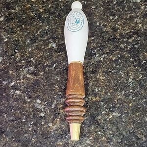 Vintage Dock Street Philadelphia Amber Beer Tap w wooden Handle 12"